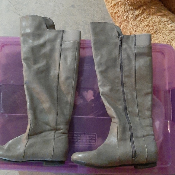 Women's boots size 6 - Picture 2 of 2
